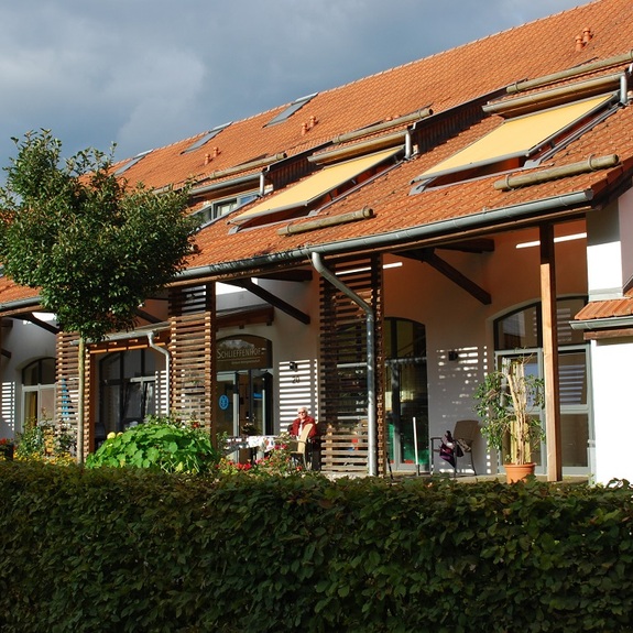 Diakonie Gütersloh e.V. - Pflege-Wohngemeinschaft in Schloss Holte-Stukenbrock "Schlieffenhof"